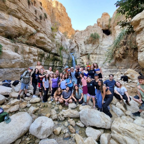 Agripas community in nachal arugot