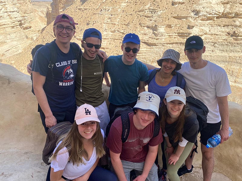 Gap year in israel - aardvarkisrael