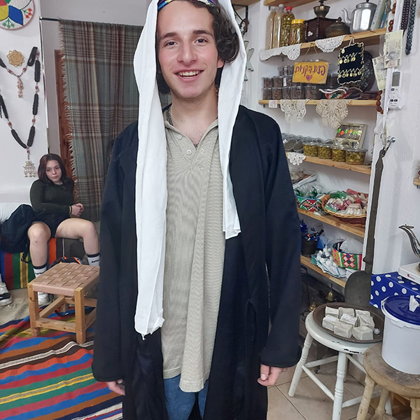 Jonah is ready for his traditional druze wedding! Just kidding, he didn't actually get married.