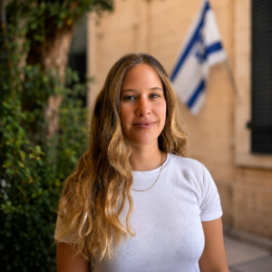 Picture of daniella shamir