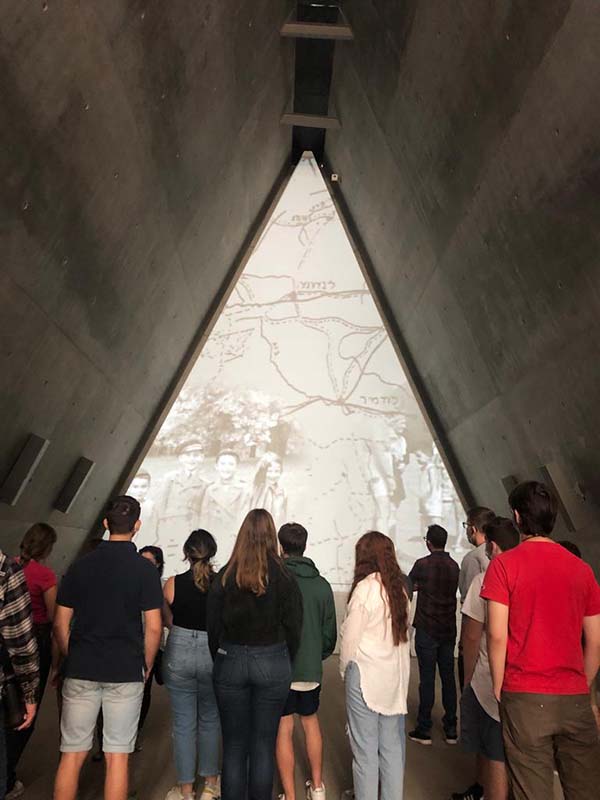 Yad vashem