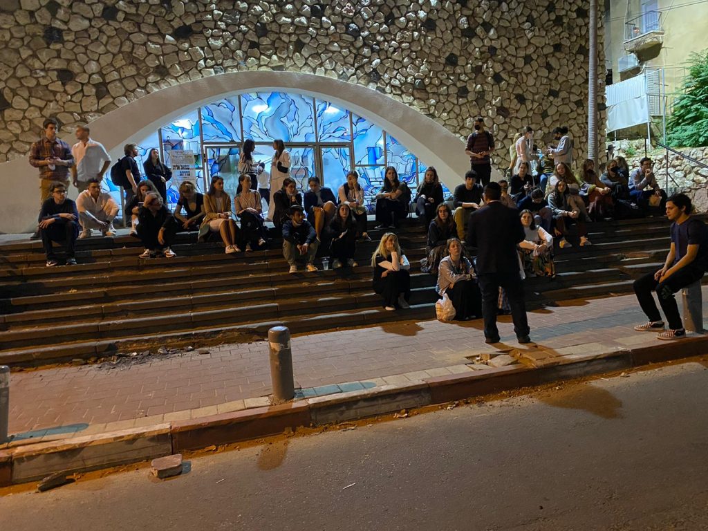Julian Frucht - Hanukkah Tour In Bnei Brak 13 Gap year in israel - aardvarkisrael