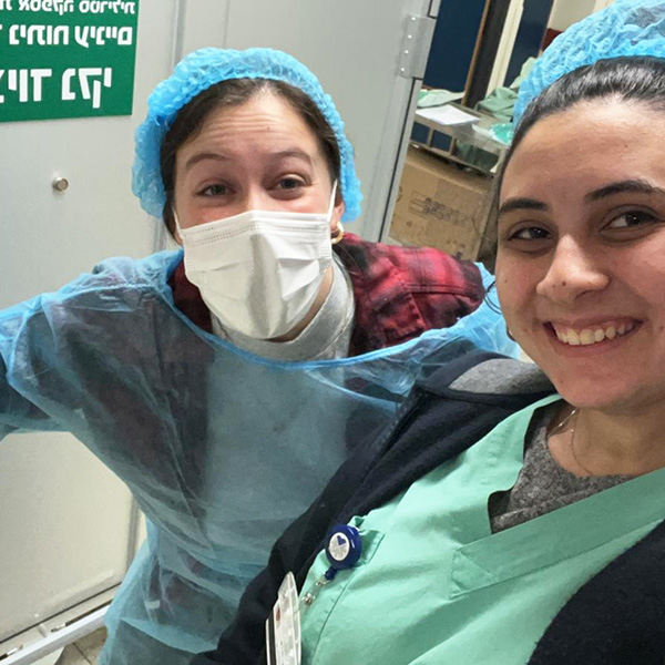 Naomi from los angeles, volunteering at ichilov hospital