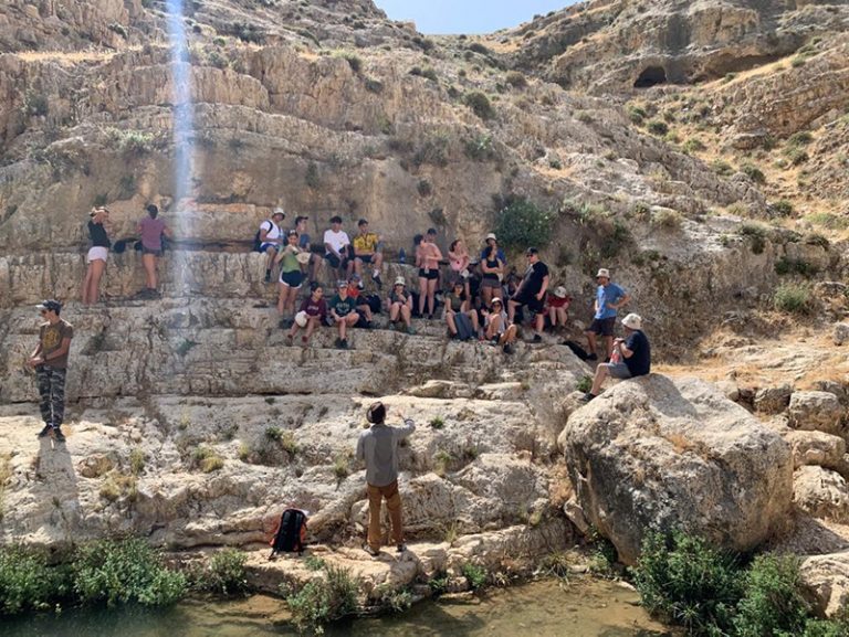 Gap year in israel - aardvarkisrael