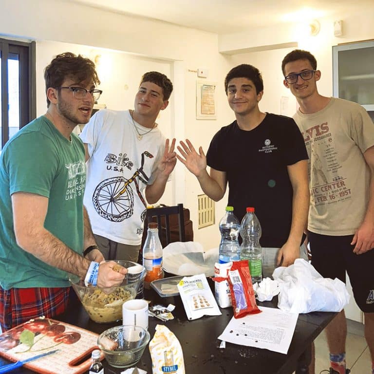 Gap year in israel - aardvarkisrael