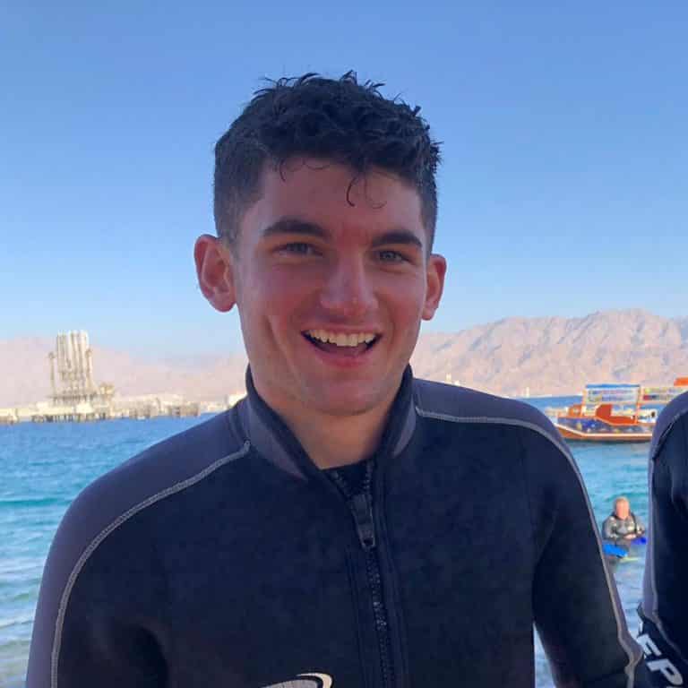 Gap year in israel - aardvarkisrael