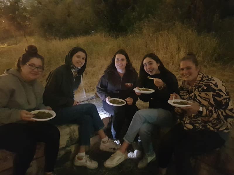 Israeli poyke dinner